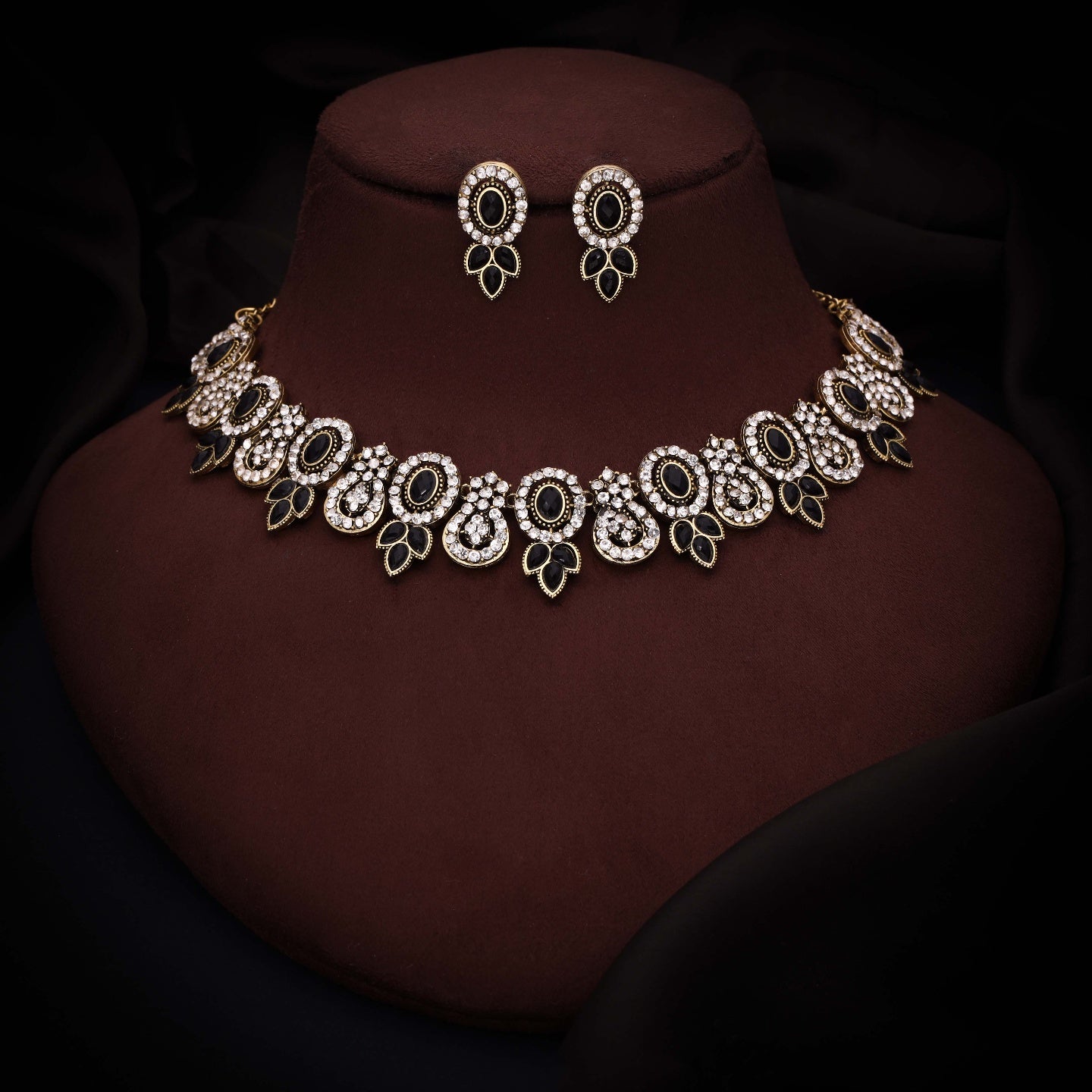 Rhodium Plated Zircons Studded Contemporary Party Wear Necklace Set (Copy)